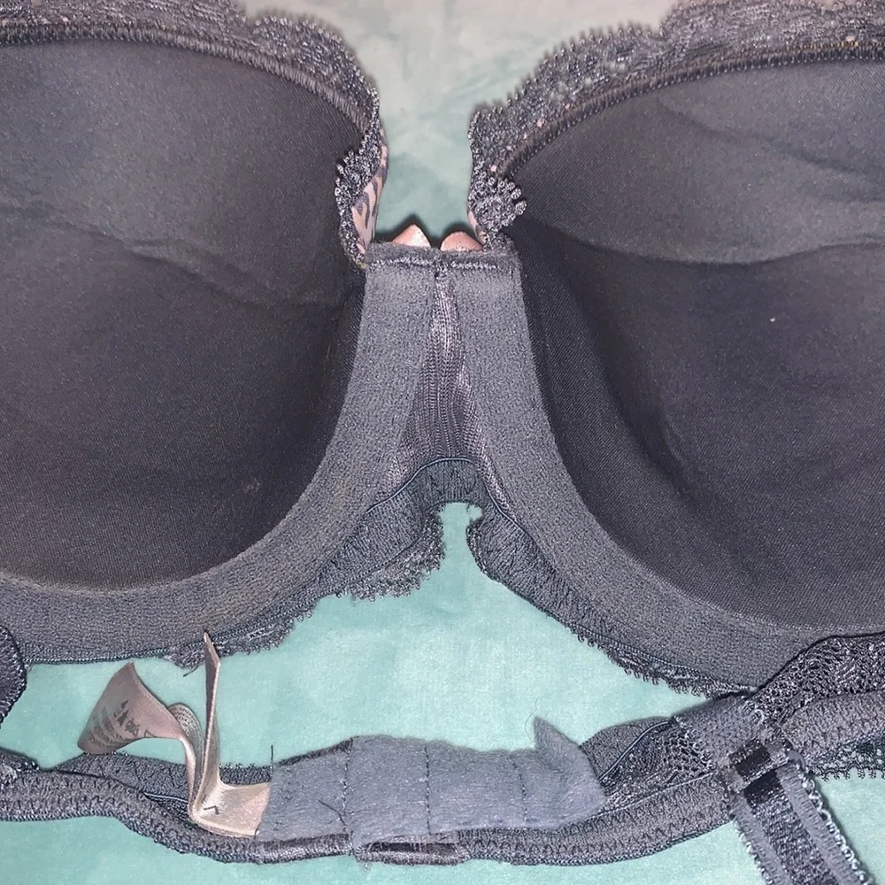 Victoria's Secret Pink Leopard Print Bra - Picture 3 of 6